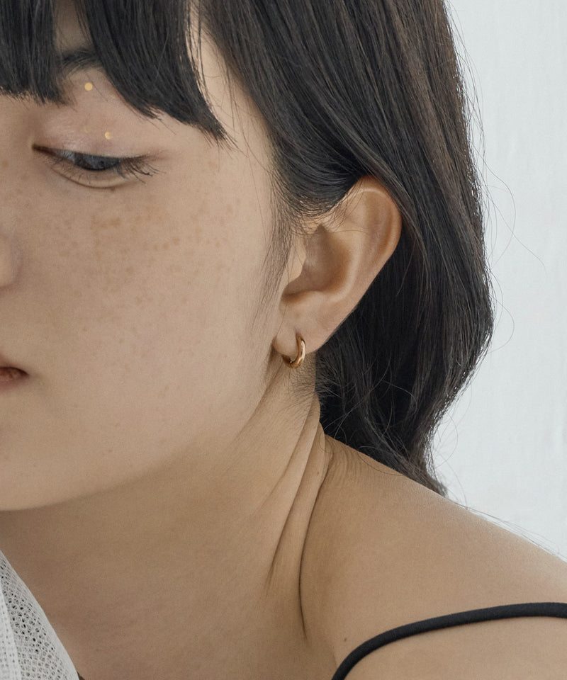 さりげない上品さと華やぎを同時に楽しめるアイテム