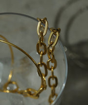 汗や水に強く変色しにくいためお風呂や温泉、海でもつけっぱなし◎