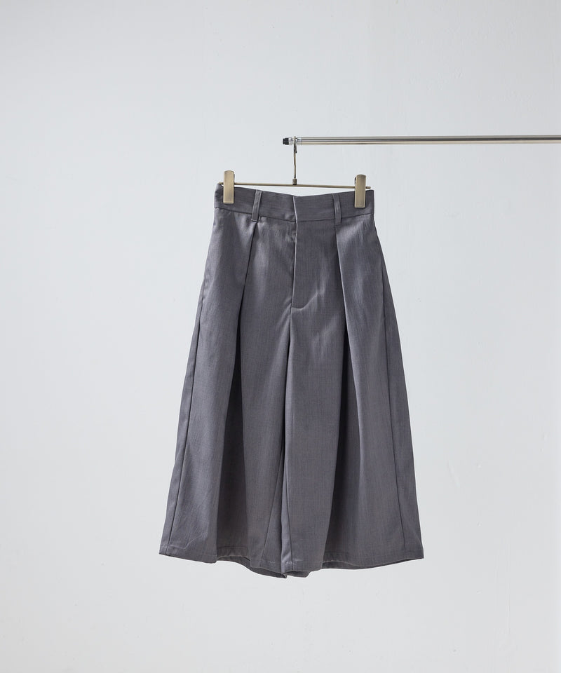 【大人のハーフパンツデビューに】ツイルタックバミューダパンツ