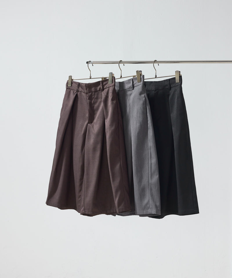 【大人のハーフパンツデビューに】ツイルタックバミューダパンツ