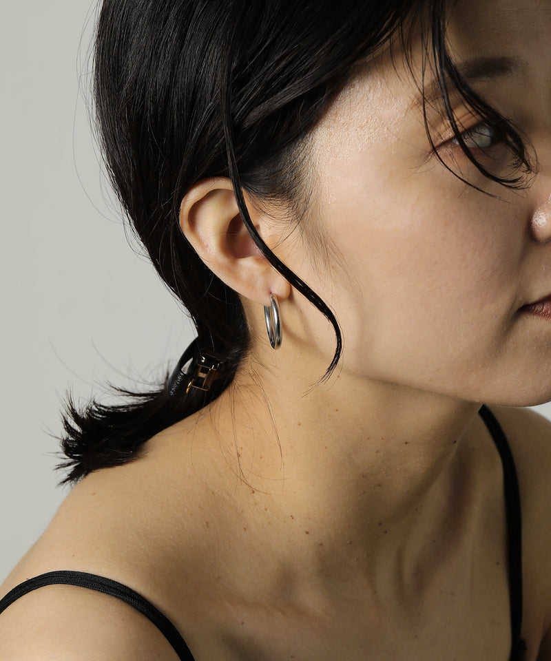 カラー：シルバー　太さ：3mm　直径：24mm