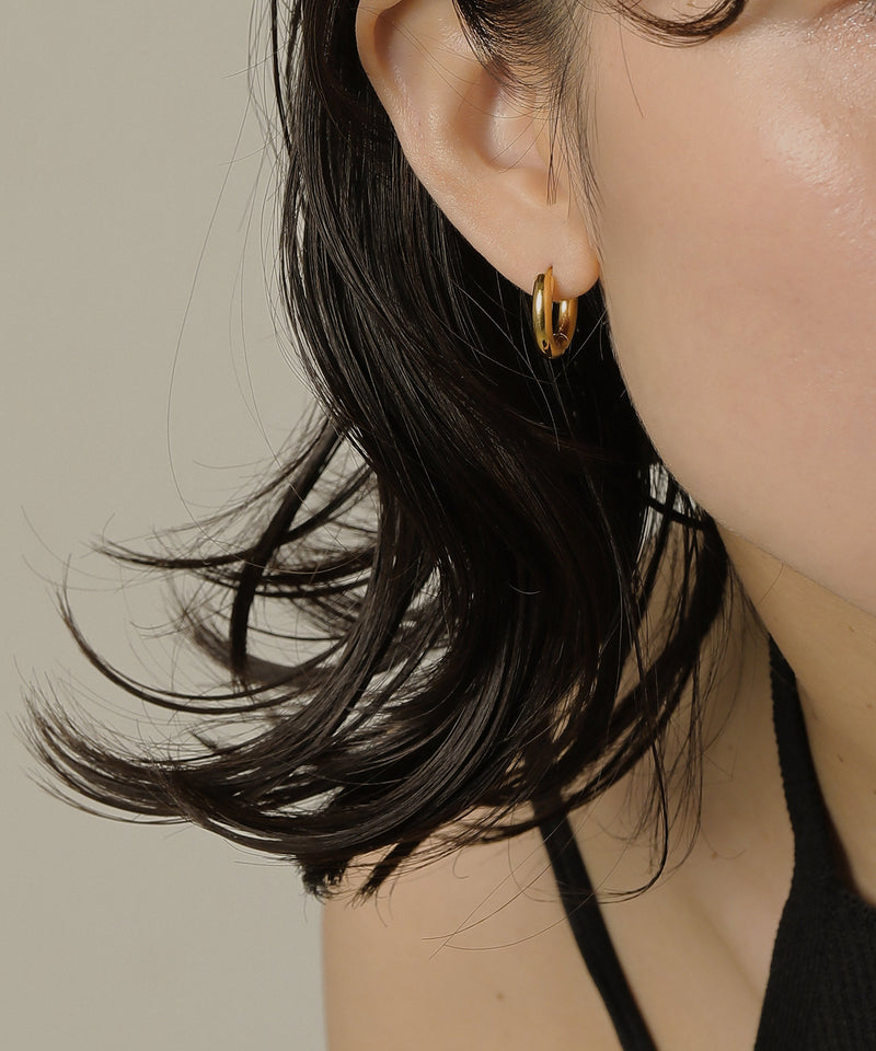 カラー：ゴールド　太さ：3mm　直径：16mm