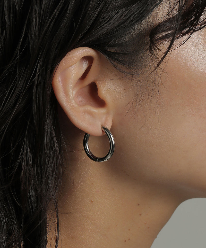 カラー：シルバー　太さ：3mm　直径：22mm