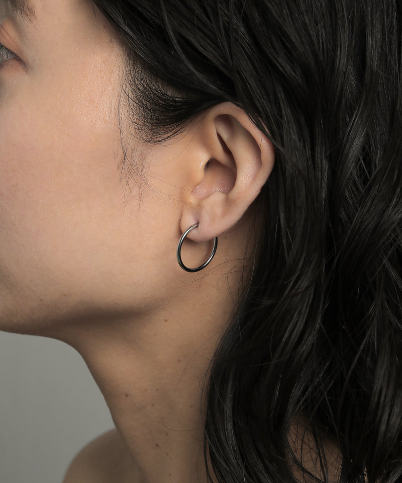 カラー：シルバー　円直径：1.9㎝