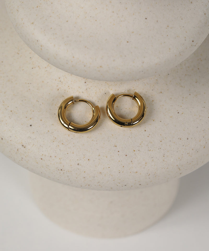 カラー：ゴールド　太さ：3mm　直径：14mm