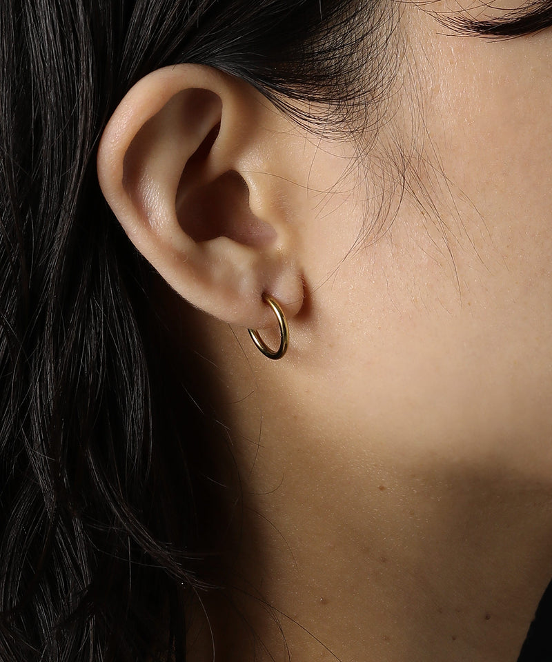 カラー：シルバー　円直径：1.3㎝