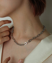 金属アレルギーを起こしにくいサージカルステンレス素材