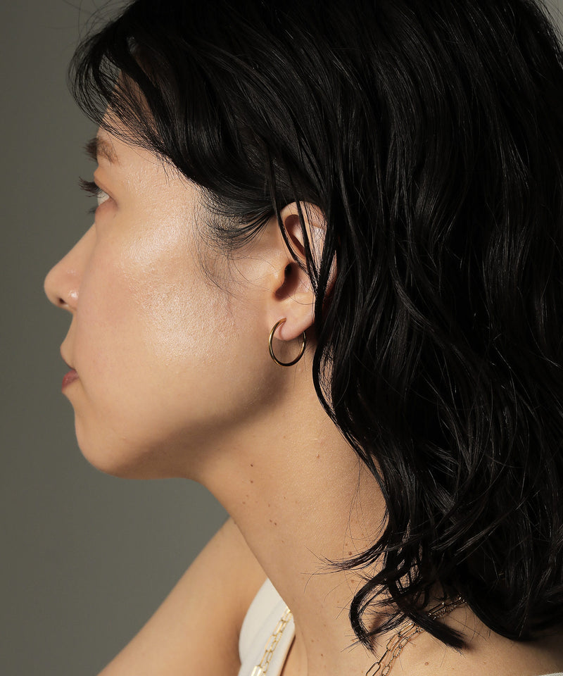 カラー：ゴールド　円直径：1.9㎝