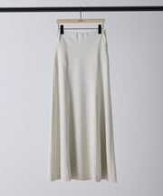 O/WHITE(オフホワイト)