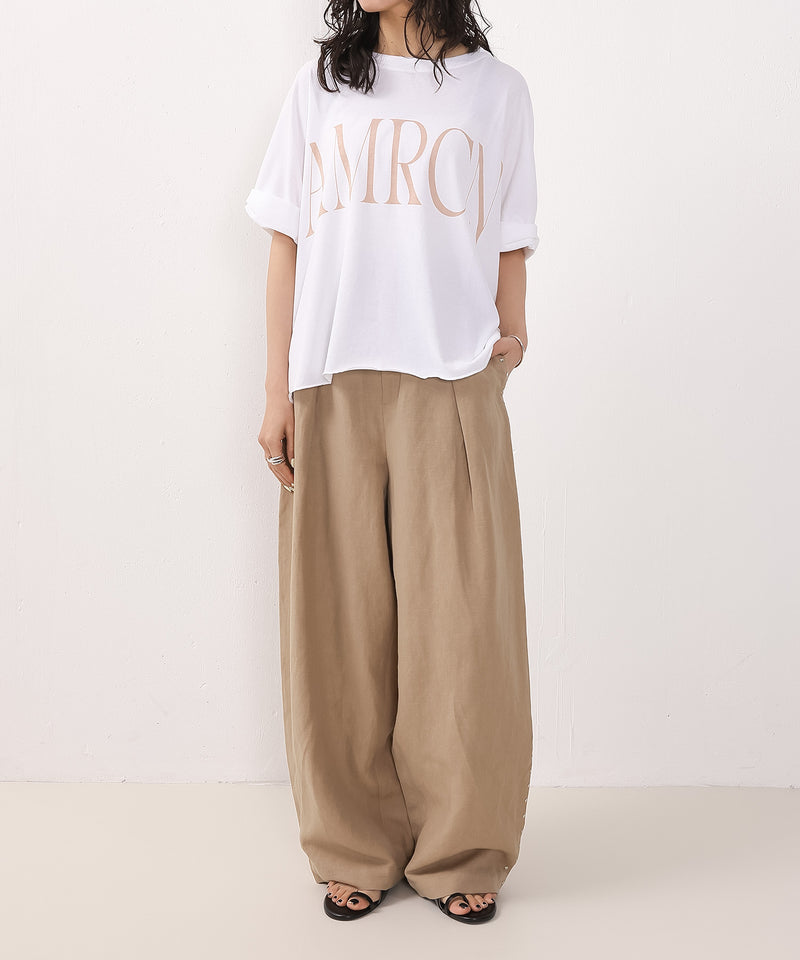 ホワイト<br>身長：163cm