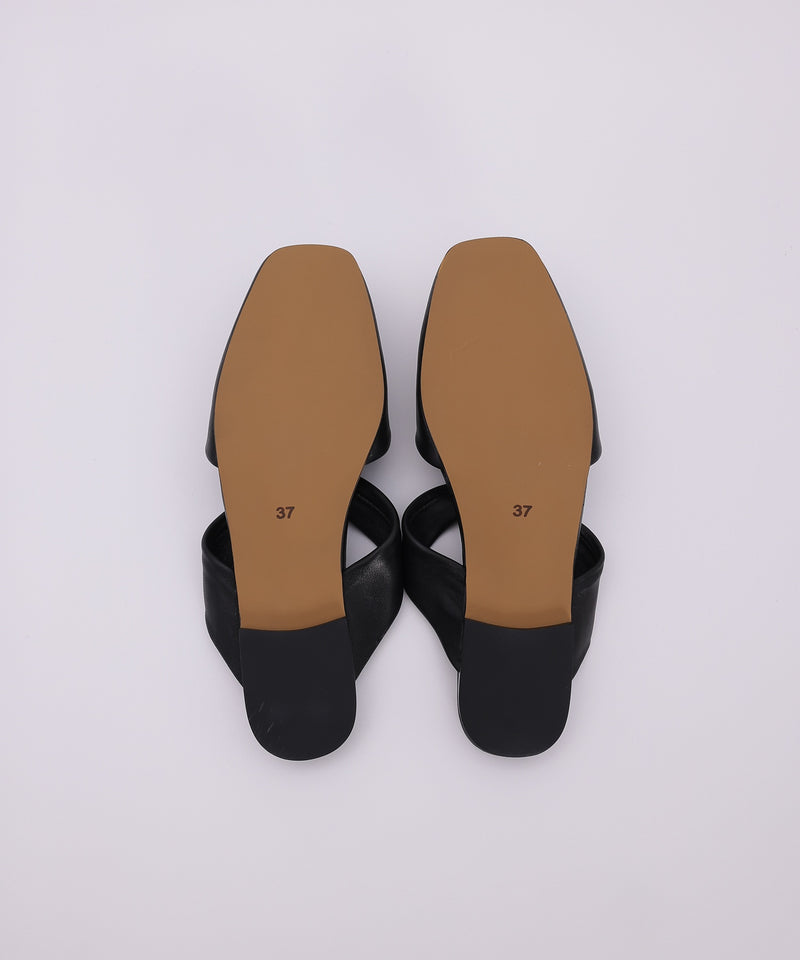 【REMME / レメ】シープレザーサンダル