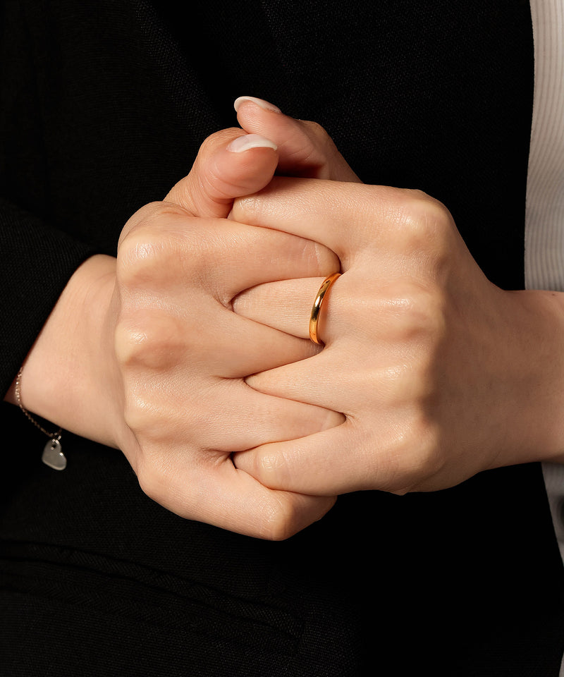 カラー：ゴールド　サイズ：11号