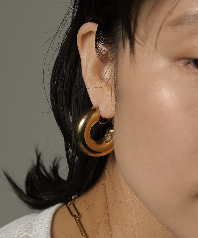 素肌にすっと馴染むスキンアクセ