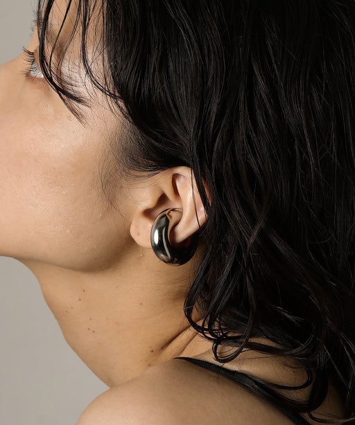 金属アレルギーを起こしにくいサージカルステンレス素材