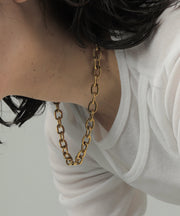 素肌にすっと馴染むスキンアクセ