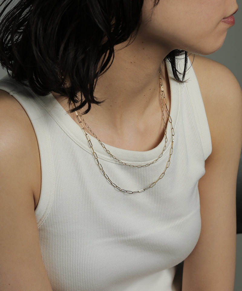 素肌にすっと馴染むスキンアクセ