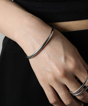 華奢見えする細身デザイン