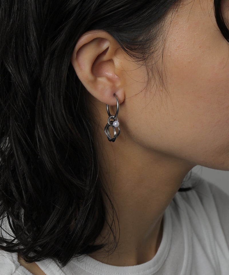 金属アレルギーを起こしにくいサージカルステンレス素材