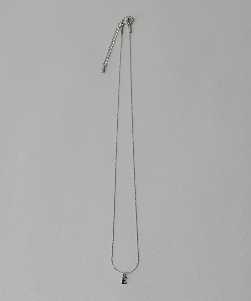 カラー：シルバー系1(イニシャルE)