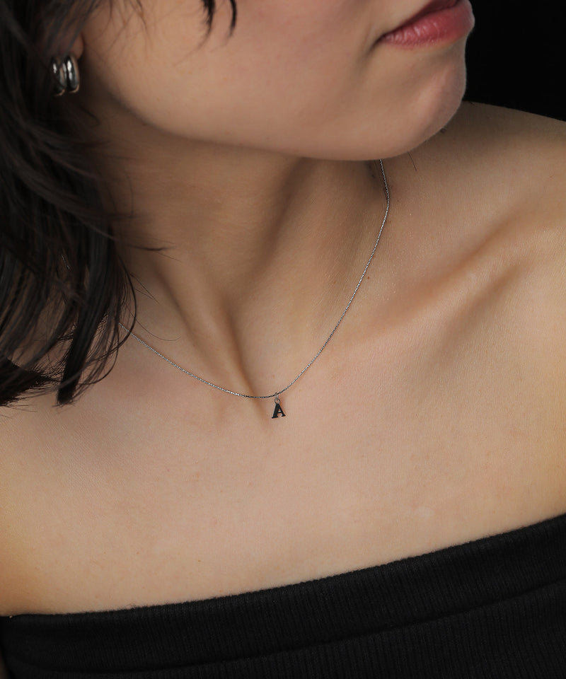 カラー：シルバー(イニシャルA)