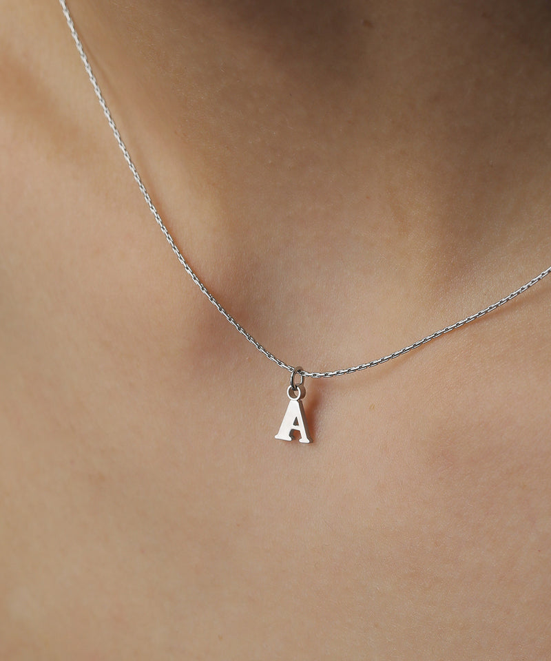 金属アレルギー対応 イニシャルネックレス サージカルステンレス