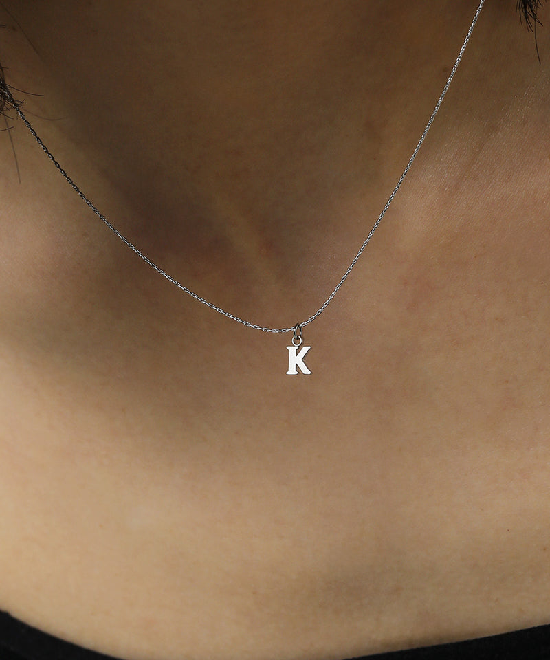 金属アレルギー対応 イニシャルネックレス サージカルステンレス
