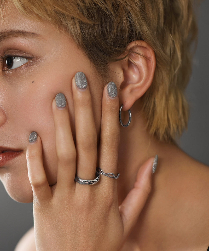 太さ：1.6mm　直径：18mm