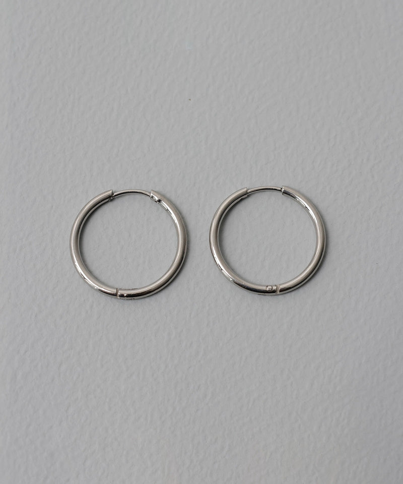 太さ：1.6mm　直径：18mm