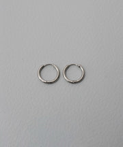 太さ：1.6mm　直径：11mm