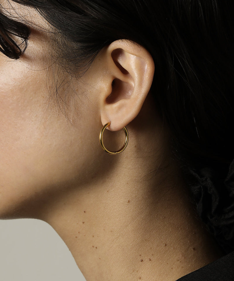 カラー：ゴールド　太さ：2mm　直径：20mm