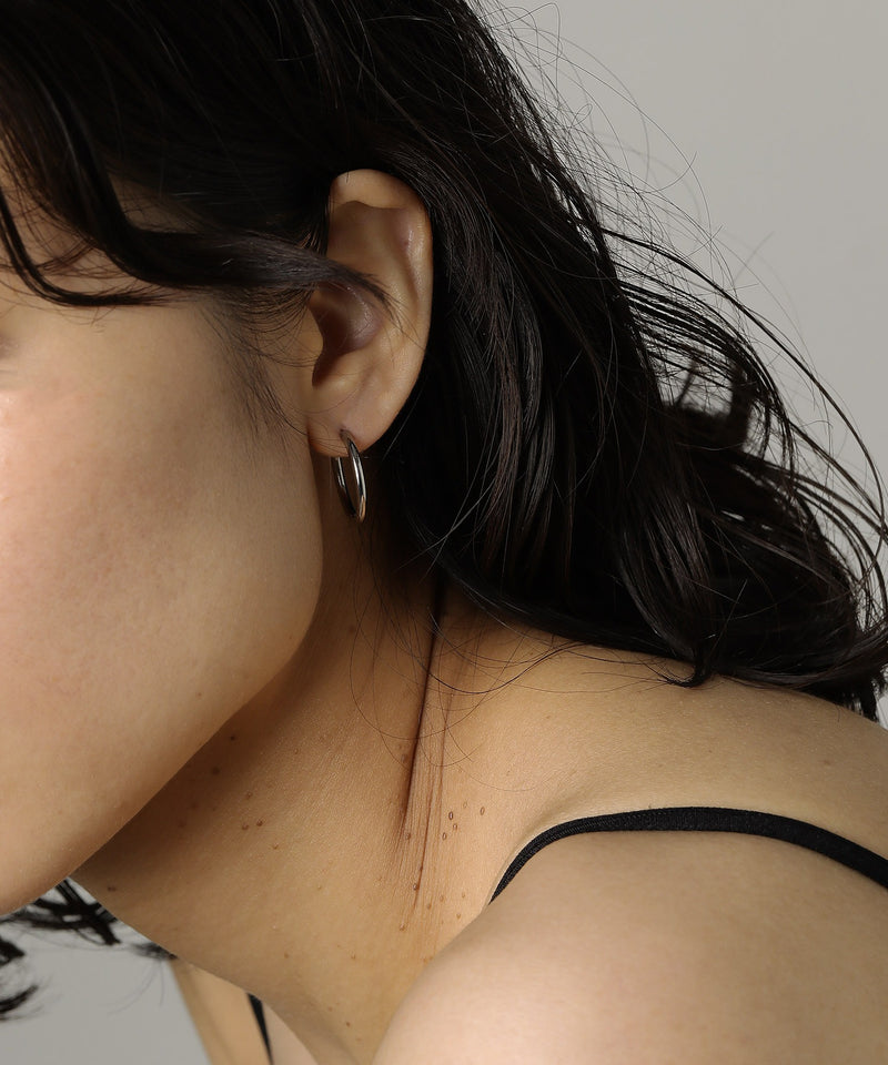 カラー：シルバー　太さ：2mm　直径：20mm