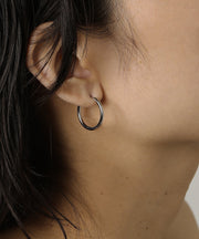 カラー：シルバー　太さ：2mm　直径：20mm