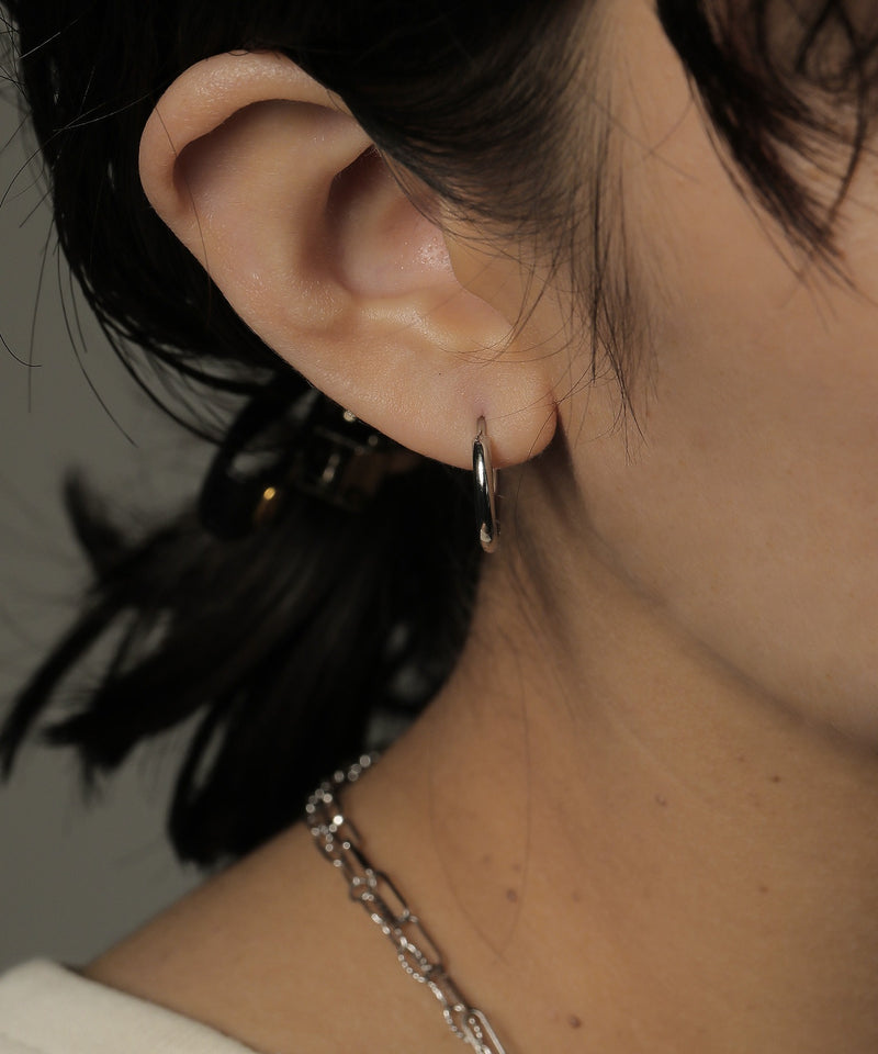 カラー：シルバー　太さ：2mm　直径：16mm