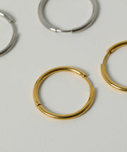 カラー：ゴールド　太さ：2mm　直径：24mm