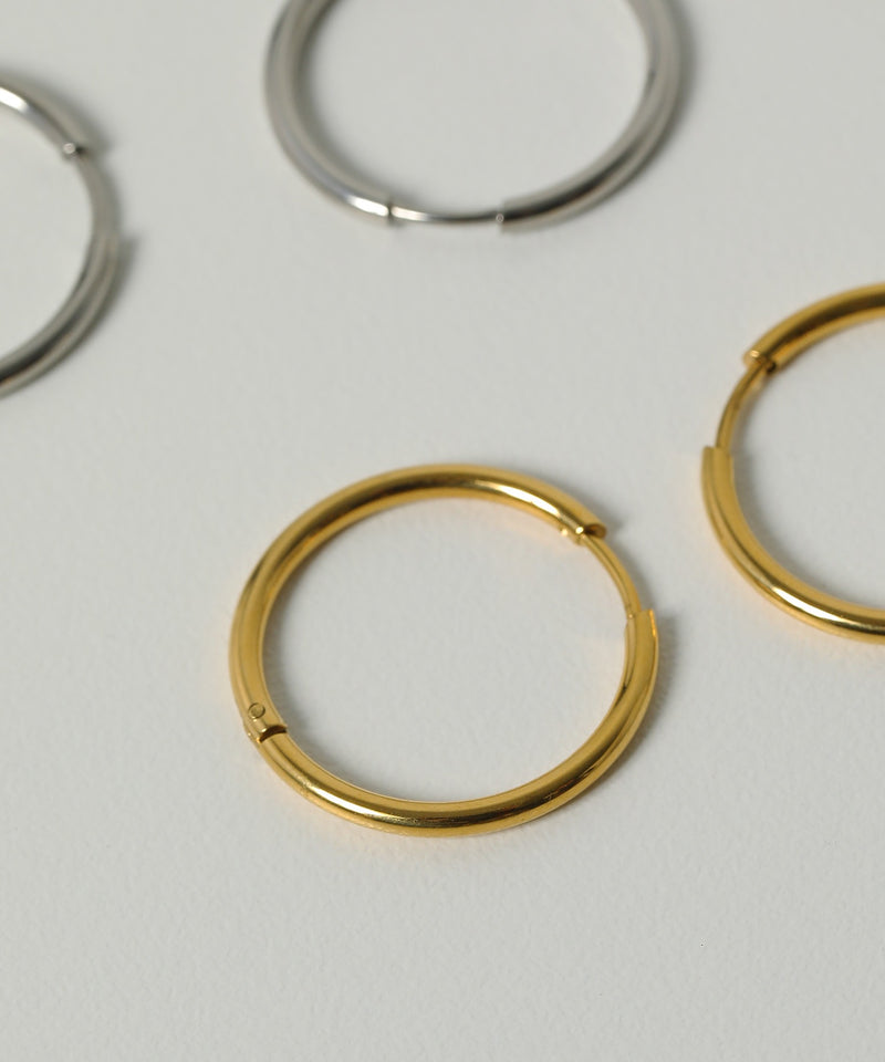 カラー：ゴールド　太さ：2mm　直径：24mm