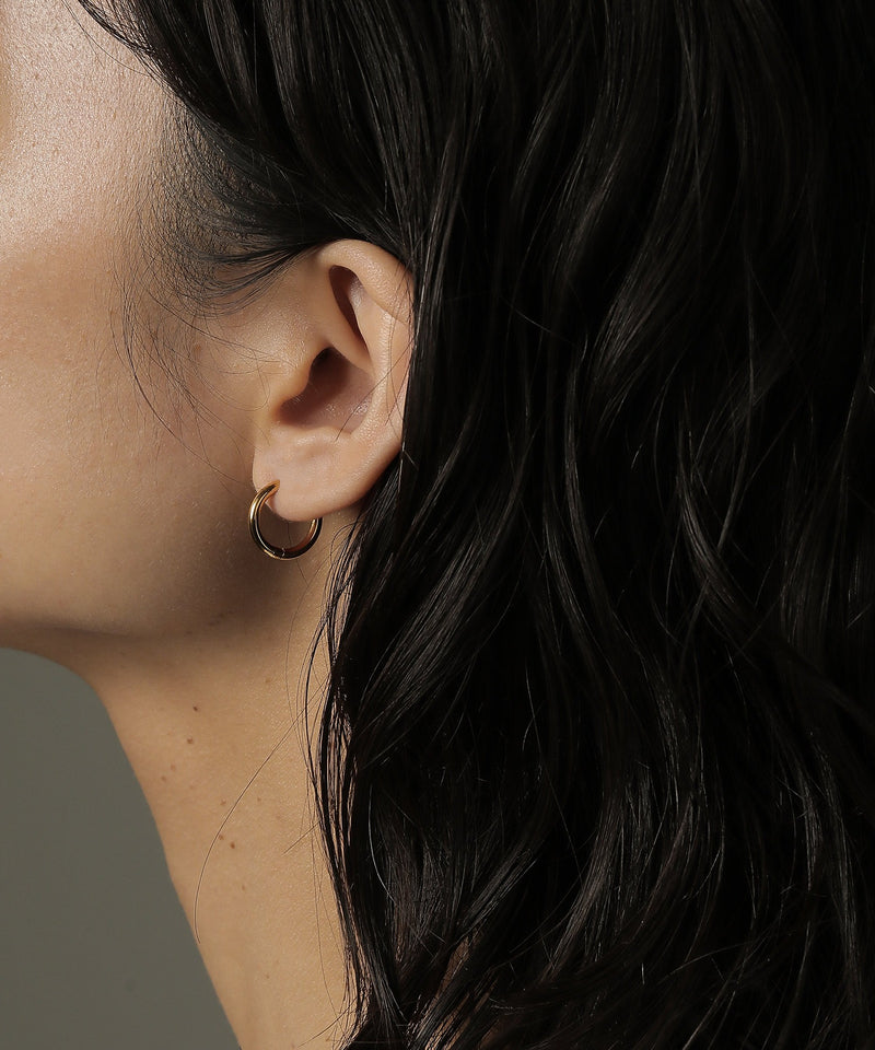 カラー：ゴールド　太さ：2mm　直径：14mm