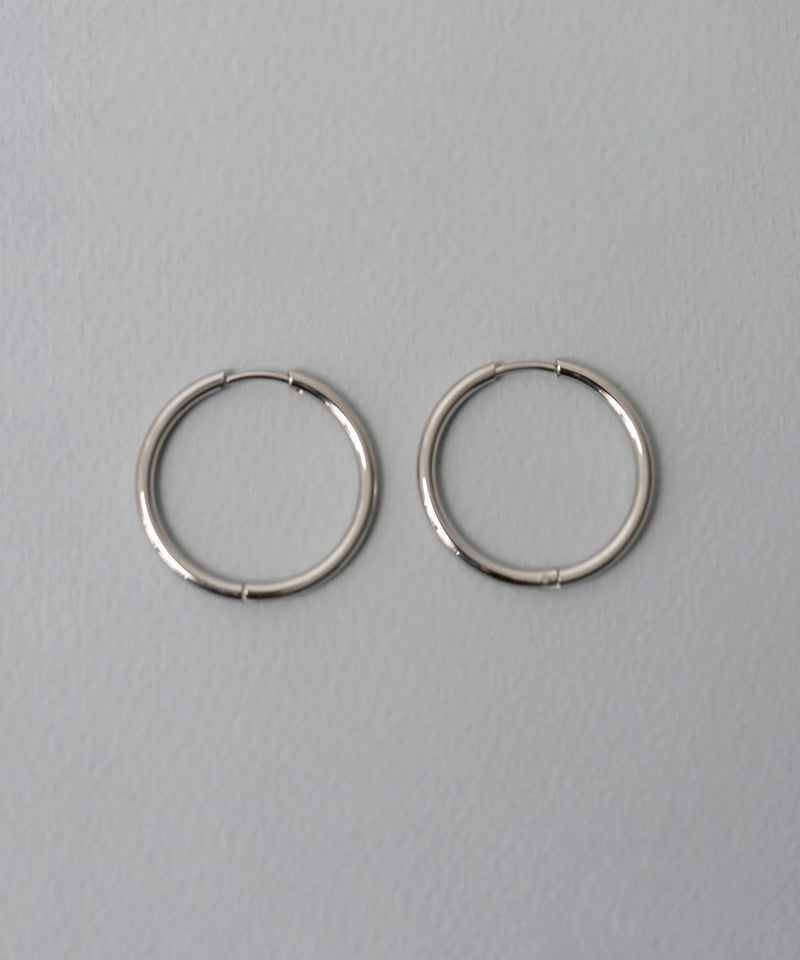 カラー：シルバー　太さ：2mm　直径：24mm