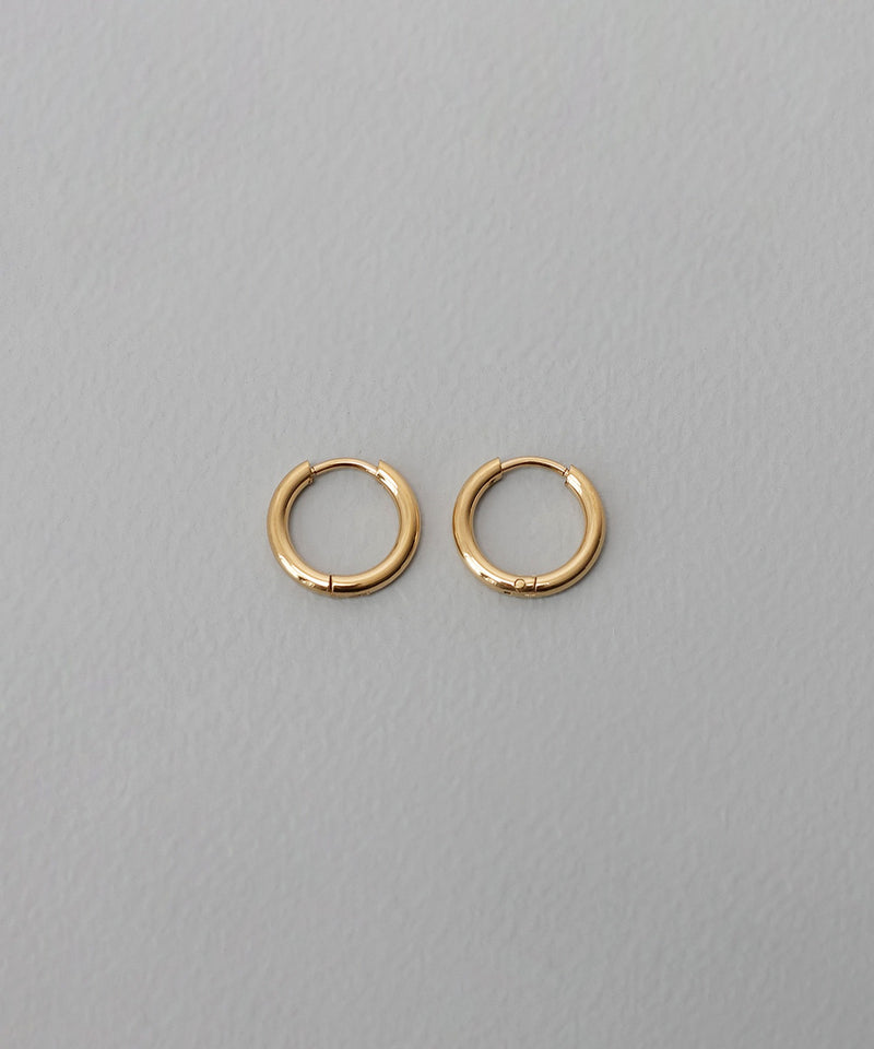 カラー：ゴールド　太さ：2mm　直径：16mm