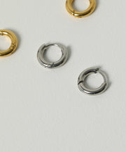 カラー：ゴールド　太さ：2mm　直径：10mm<br>
カラー：シルバー　太さ：2mm　直径：10mm