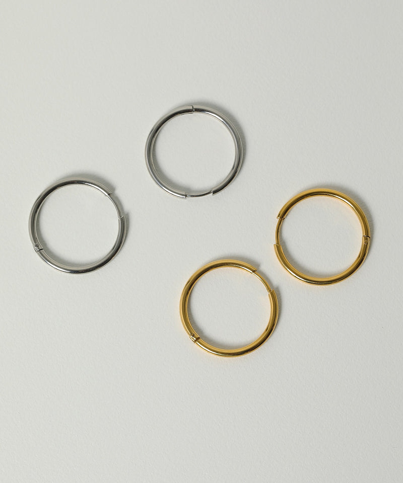 カラー：シルバー　太さ：2mm　直径：24mm<br>
カラー：ゴールド　太さ：2mm　直径：24mm