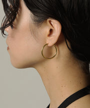 カラー：ゴールド　太さ：2.5mm　直径30mm