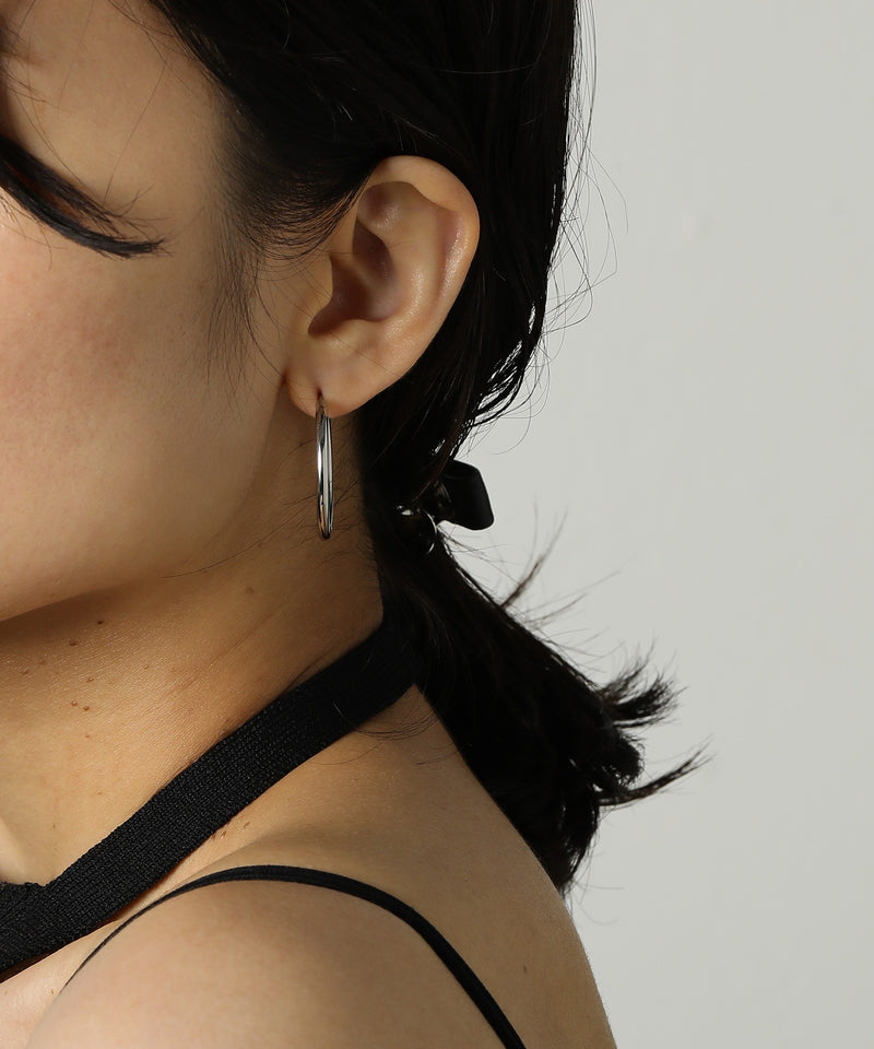 カラー：シルバー　太さ：2.5mm　直径30mm