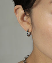 カラー：シルバー　太さ：2.5mm　直径15mm