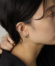 カラー：シルバー　太さ：2.5mm　直径13mm