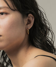 カラー：ゴールド　太さ：2.5mm　直径25mm