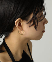 カラー：ゴールド　太さ：2.5mm　直径23mm