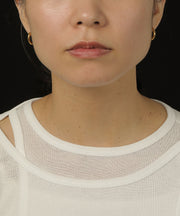 カラー：ゴールド　太さ：2.5mm　直径17mm