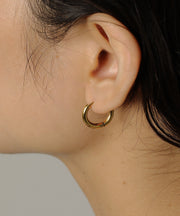 カラー：ゴールド　太さ：2.5mm　直径15mm