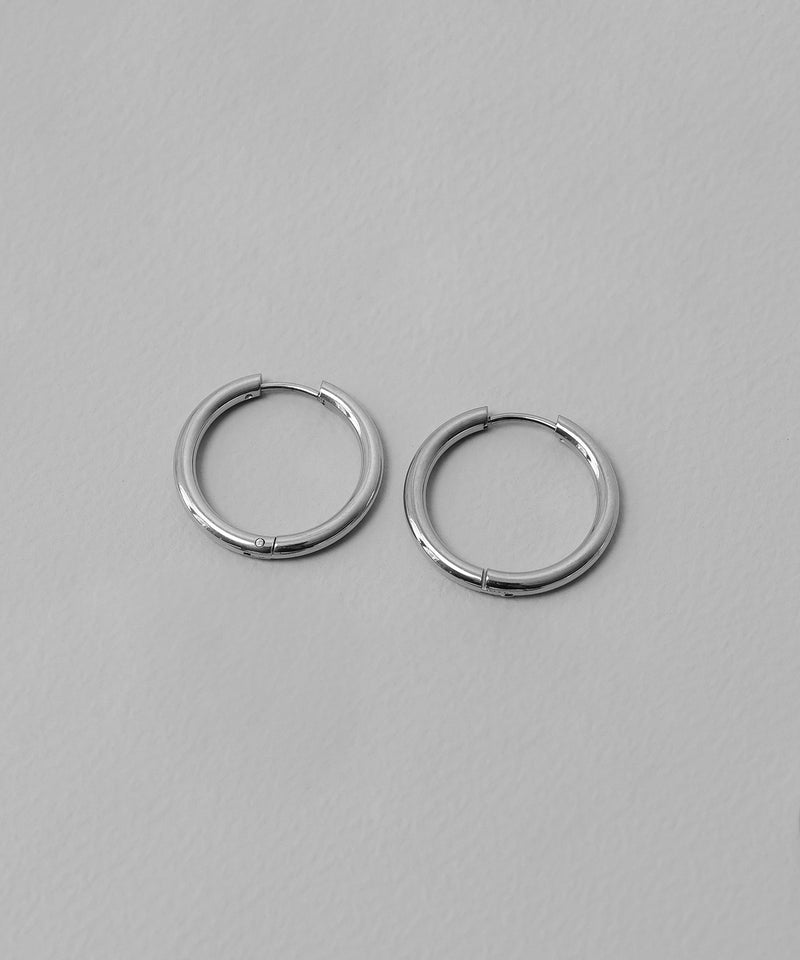 カラー：シルバー　太さ：2.5mm　直径23mm