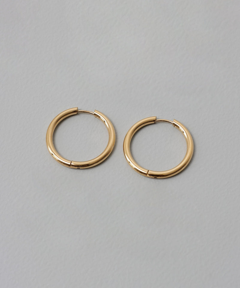 カラー：ゴールド　太さ：2.5mm　直径25mm